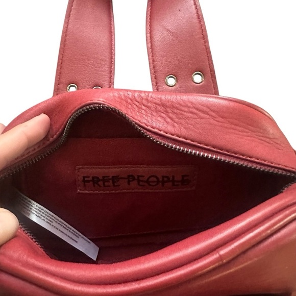 Free People Say Yes Bag in Maroon/Red Leather Retail $78 NWOT - Picture 5 of 7